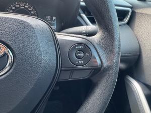 Toyota Corolla Cross 1.8 Xi - Image 10