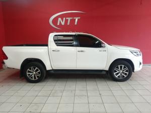 Toyota Hilux 2.8 GD-6 Raider 4X4 automaticD/C - Image 3