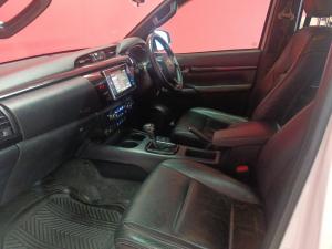 Toyota Hilux 2.8 GD-6 Raider 4X4 automaticD/C - Image 7