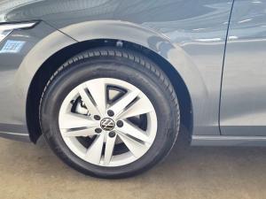 Volkswagen Golf 1.4 TSI Life + Tiptronic - Image 23