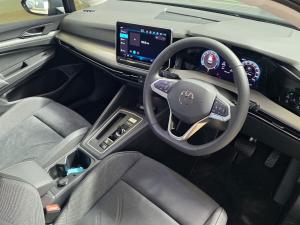 Volkswagen Golf 1.4 TSI Life + Tiptronic - Image 4