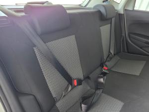 Volkswagen Polo Vivo 1.6 Highline - Image 18