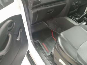 Mahindra PIK UP 2.2 Mhawk S4S/C - Image 11