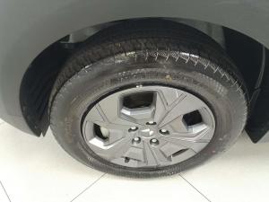 Mahindra XUV3XO 1.2T MX2 - Image 10