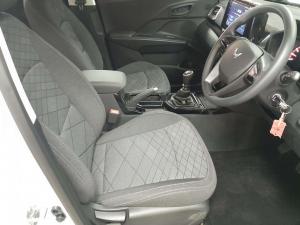 Mahindra XUV3XO 1.2T MX2 - Image 11