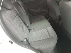 Mahindra XUV3XO 1.2T MX2 - Image 12