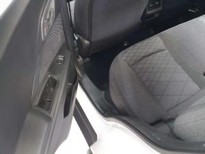 Mahindra XUV3XO 1.2T MX2 - Image 17