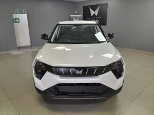 Mahindra XUV3XO 1.2T MX2 - Image 2