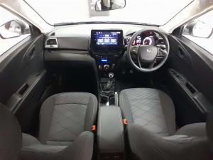 Mahindra XUV3XO 1.2T MX2 - Image 7