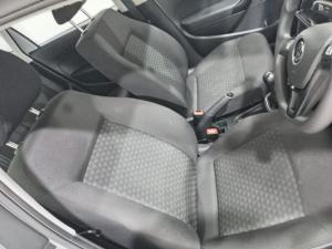 Volkswagen Polo Vivo hatch 1.4 Trendline - Image 17