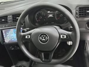 Volkswagen Polo Vivo hatch 1.4 Trendline - Image 7