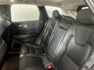 Volvo XC60 B5 AWD Plus Bright - Image 6