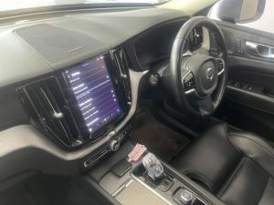 Volvo XC60 B5 AWD Plus Bright - Image 8