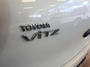 Toyota Vitz 1.0 - Image 8