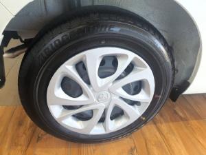 Toyota Vitz 1.0 - Image 9