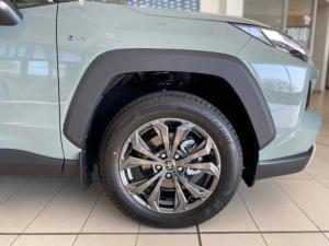 Toyota RAV4 2.5 Hybrid GX-R E-Four - Image 6