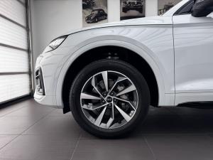 Audi Q5 40TDI quattro Advanced - Image 3