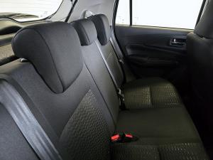 Suzuki Swift 1.2 GLX manual - Image 15