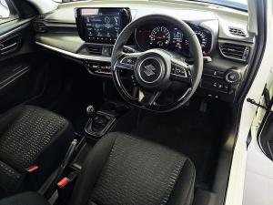 Suzuki Swift 1.2 GLX manual - Image 27