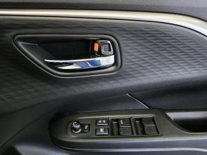 Suzuki Swift 1.2 GLX manual - Image 28