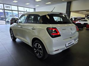 Suzuki Swift 1.2 GLX manual - Image 9