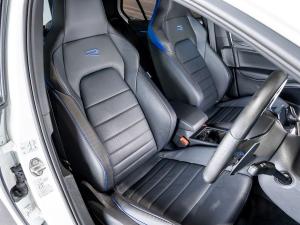 Volkswagen Golf R - Image 15