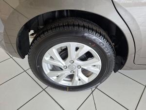 Suzuki Swift 1.2 GL+ manual - Image 12