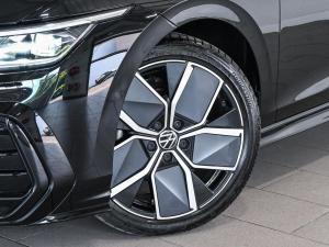 Volkswagen Golf 1.4TSI R-Line Plus - Image 2