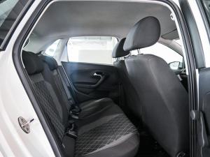 Volkswagen Polo Vivo hatch 1.6 Style - Image 14