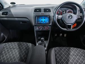 Volkswagen Polo Vivo hatch 1.6 Style - Image 15
