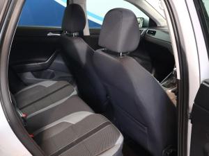 Volkswagen Polo hatch 1.0TSI Highline auto - Image 19
