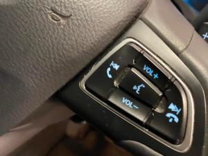 Ford Kuga 2.0 Tdci Trend AWD Powershift - Image 17