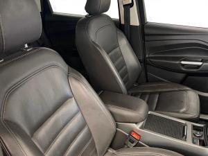 Ford Kuga 2.0 Tdci Trend AWD Powershift - Image 8