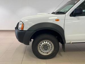 Nissan Hardbody NP300 2.5 TDi LWB 4X4S/C - Image 7