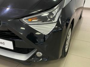 Toyota Aygo 1.0X-CLUSIV - Image 18