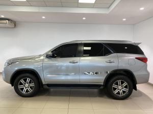 Toyota Fortuner 2.4GD-6 4X4 automatic - Image 6