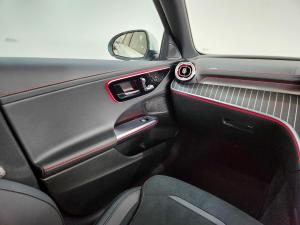 Mercedes-Benz AMG C43 4MATIC - Image 9