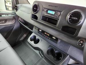 Mercedes-Benz Sprinter 517 2.0 CDI XL P/V - Image 11
