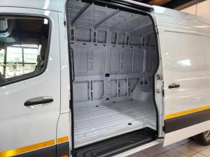 Mercedes-Benz Sprinter 517 2.0 CDI XL P/V - Image 16
