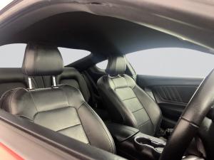 Ford Mustang 5.0 GT automatic - Image 20