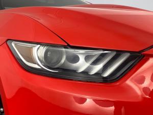 Ford Mustang 5.0 GT automatic - Image 4