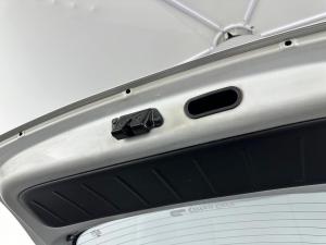 Hyundai i10 1.25 GLS/FLUID - Image 16