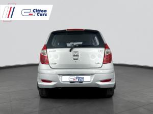 Hyundai i10 1.25 GLS/FLUID - Image 5