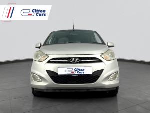 Hyundai i10 1.1 GLS/MOTION - Image 2