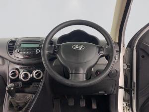 Hyundai i10 1.1 GLS/MOTION - Image 7