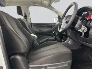 Isuzu D-MAX 250 HO HI-RIDE D/C - Image 15