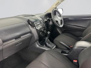 Isuzu D-MAX 250 HO HI-RIDE D/C - Image 14