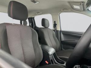 Isuzu D-MAX 250 HO HI-RIDE D/C - Image 16