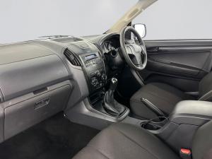 Isuzu D-MAX 250 HO HI-RIDE D/C - Image 11