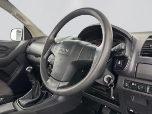 Isuzu D-MAX 250 HO HI-RIDE D/C - Image 15